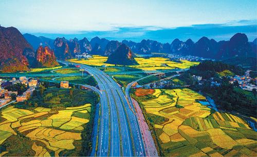 广西，绿色崛起与民族风情交织的现代交响曲